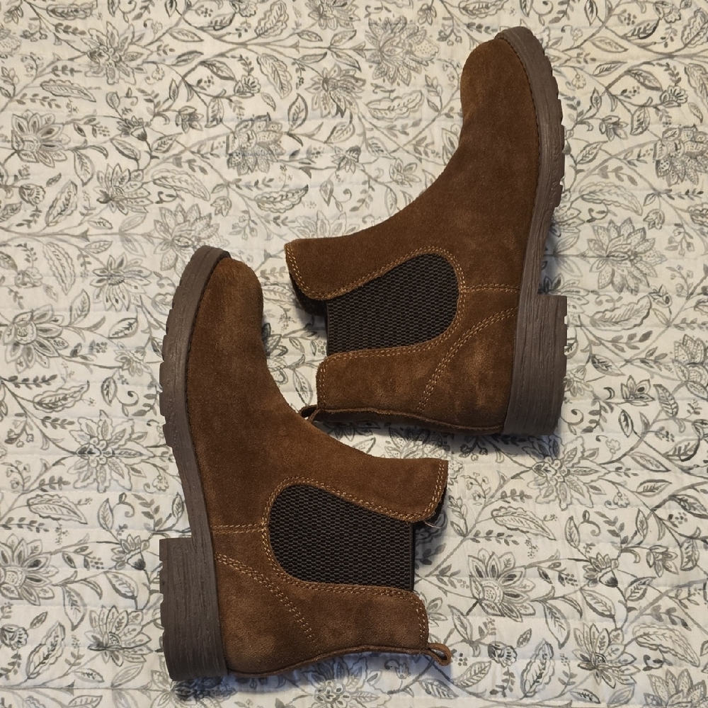 Bjorndal Tan Suede Ankle Booties - Picture 6 of 8